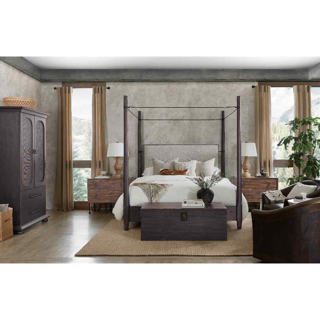 Big Sky King Poster Bed with canopy