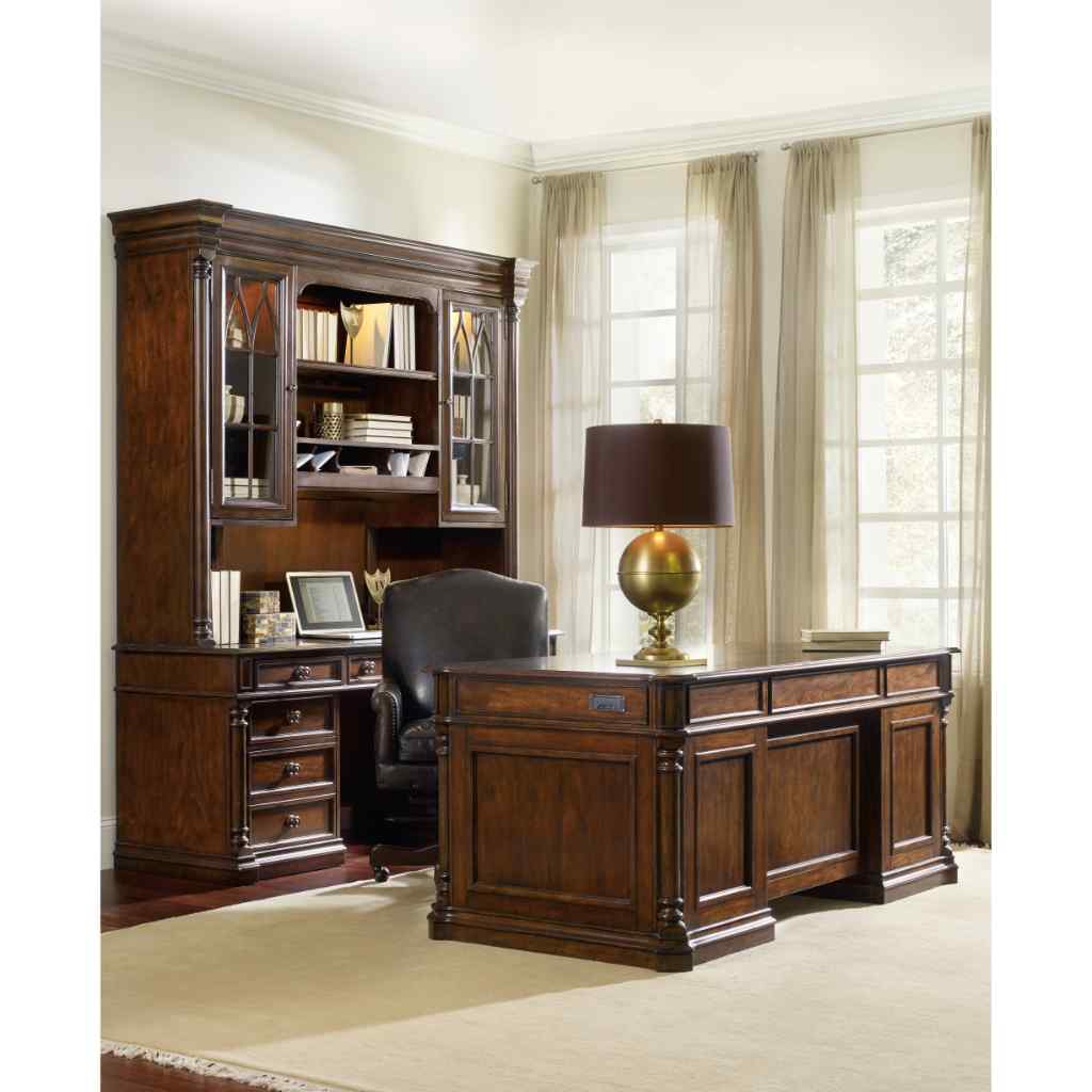 Leesburg Executive Desk